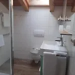 ücker