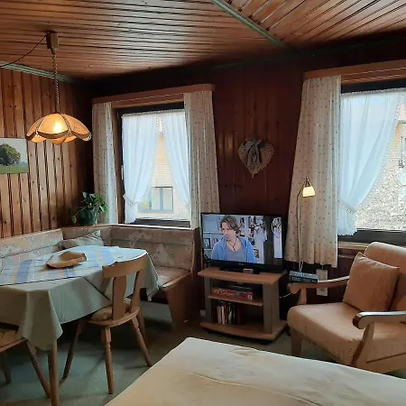 Uecker Apartament *